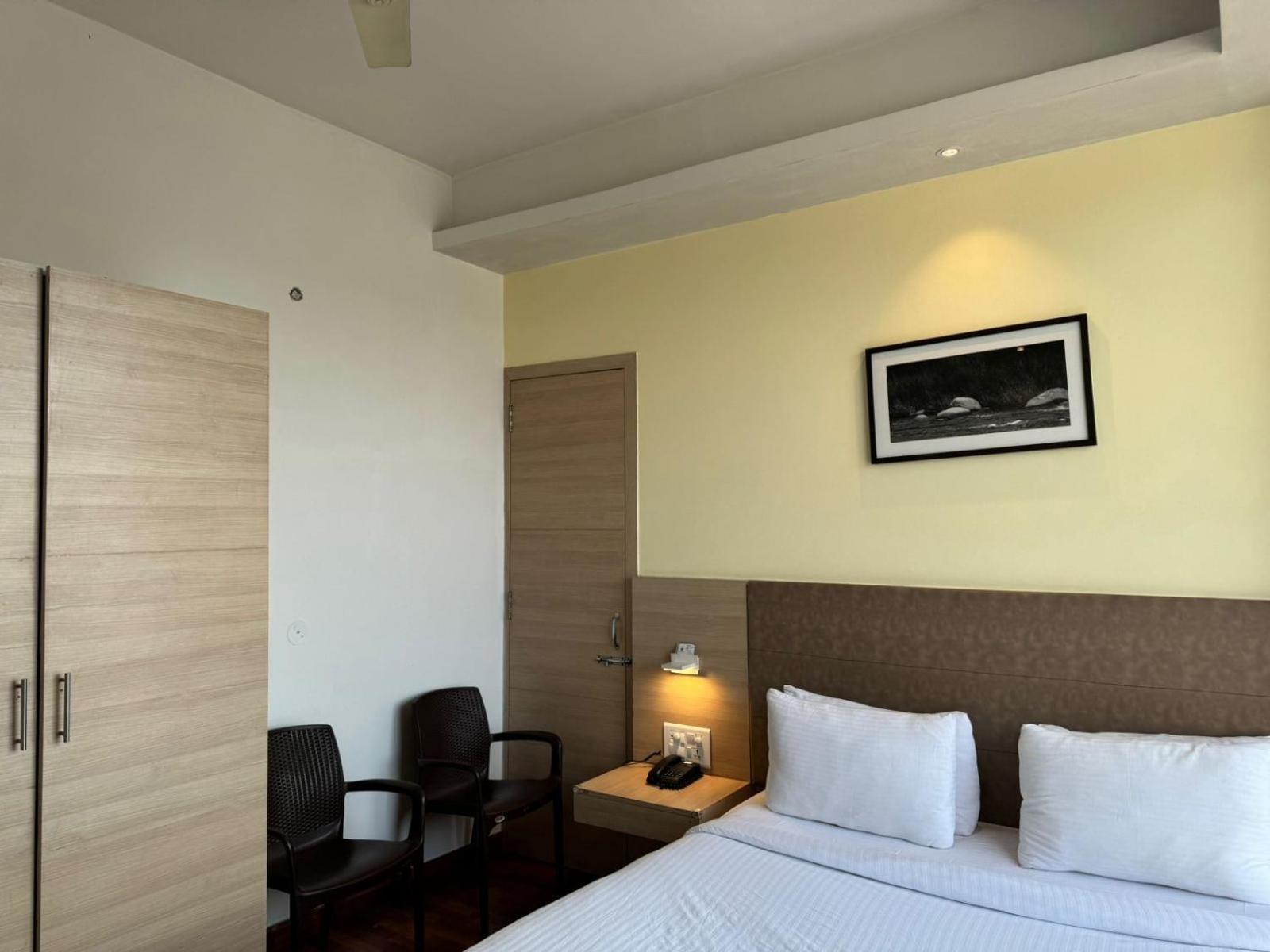 Hotel River Retreat Kangra Esterno foto
