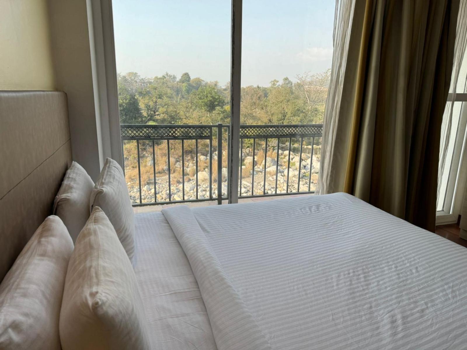 Hotel River Retreat Kangra Esterno foto