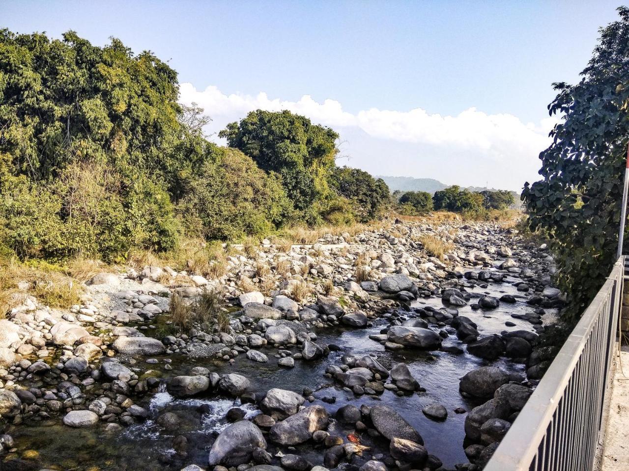 Hotel River Retreat Kangra Esterno foto